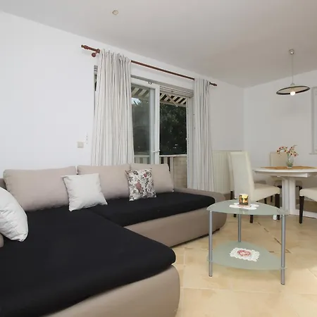 With Parking Space - Vodice, Vodice - 25206 Apartament