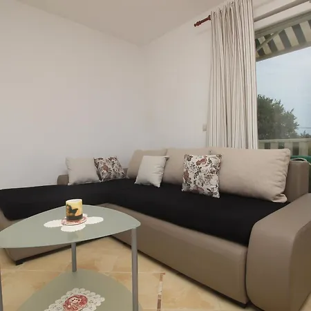 With Parking Space - Vodice, Vodice - 25206 Apartment Srima