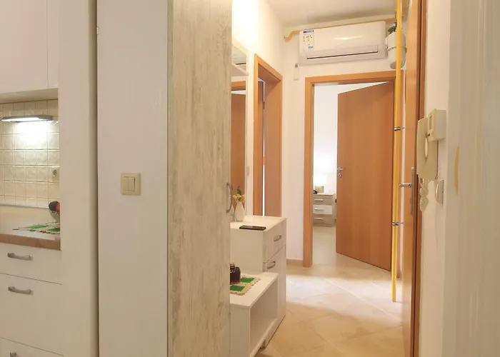 With Parking Space - Vodice, Vodice - 25206 * Srima